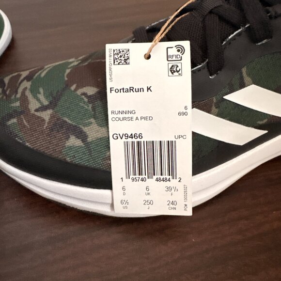 Adidas FortaRun K Running Shoes (GV9466) Black/White/Green US Unisex Big Kid 6.5 - Picture 6 of 6